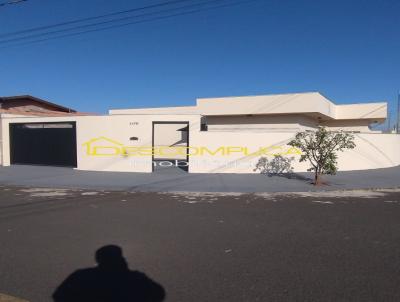 Casa para Venda, em Assis, bairro VENEZA, 2 dormit�rios, 1 banheiro, 2 vagas