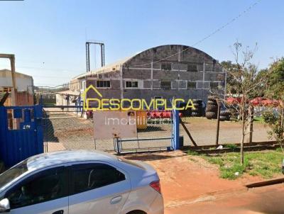 Barrac�o para Loca��o, em Assis, bairro CDA, 4 banheiros, 30 vagas